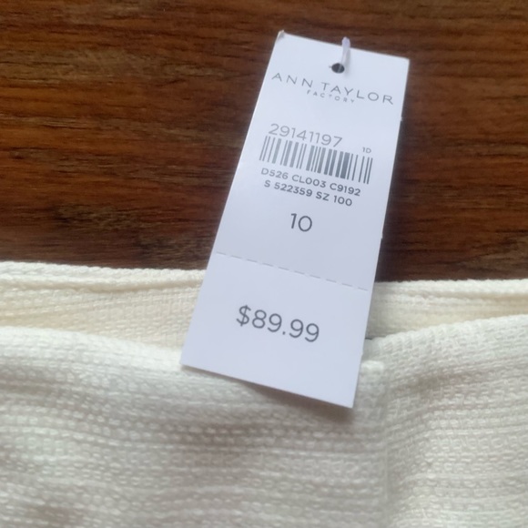 Ann Taylor Factory w’s 10 cream textured straight mid-rise full length pants - Picture 7 of 8